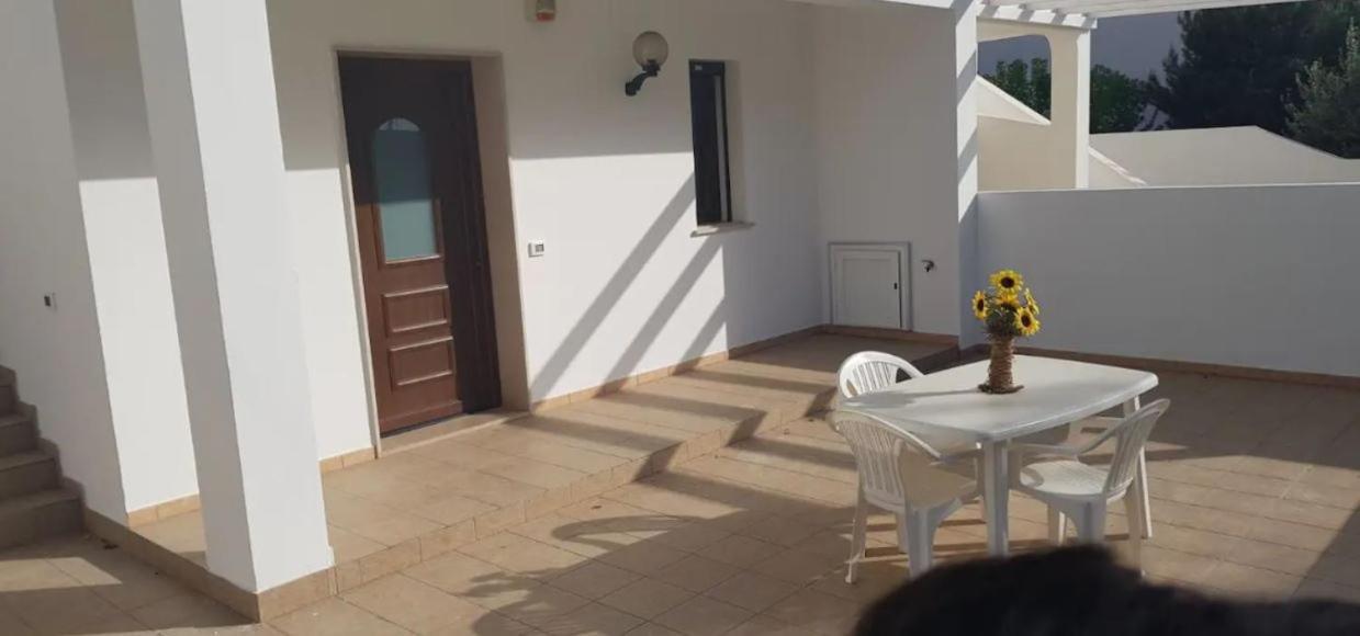 Dimore Mancaversa - Appartamento "Domus Magna" Marina di Mancaversa Exterior foto